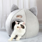 Cama de peluche para gatos em três tamanhos, com algodão PP macio e design amovível, para gatos de interior | Fioriscas