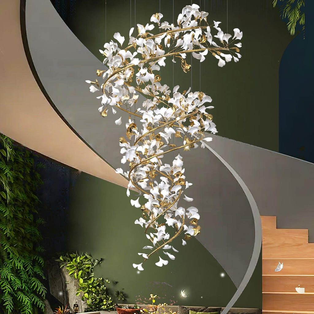 Olivia Moderner goldener Treppenhaus-Kronleuchter, Metall & Keramik | Fioriscas