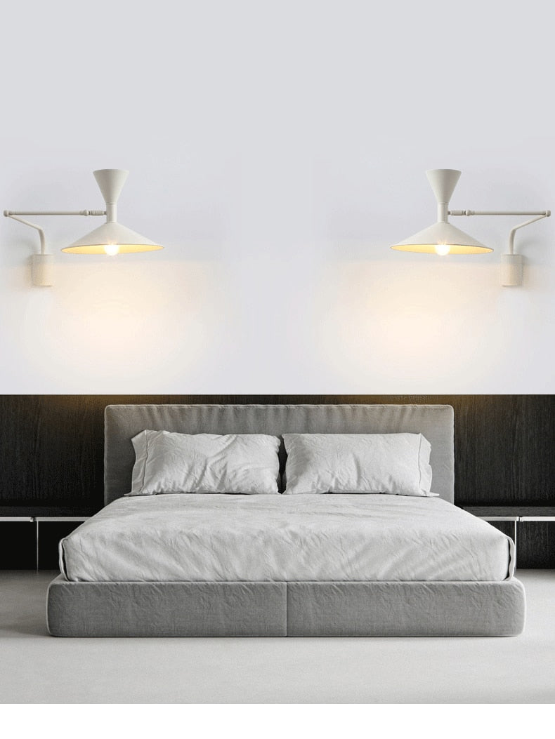 Lampada da parete NovaSwing, braccio orientabile, con spina e paralume satinato
