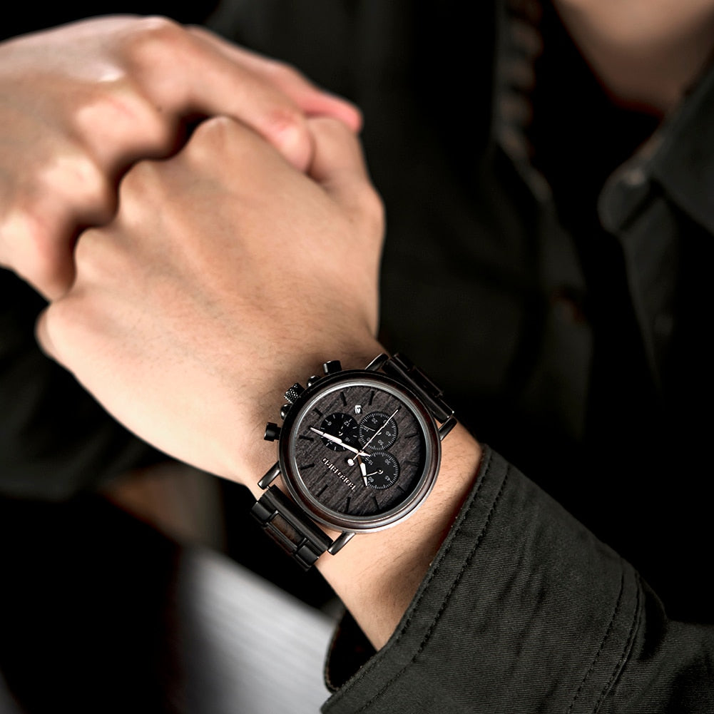 Orologio da uomo in legno TimberLuxe con incisione, resistente all’acqua fino a 3 ATM