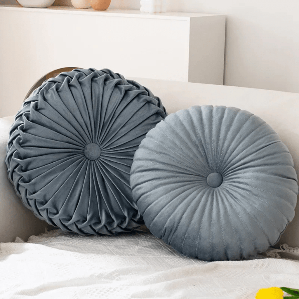 Pernă decorativă pufoasă, pentru un spațiu confortabil - Fioriscas