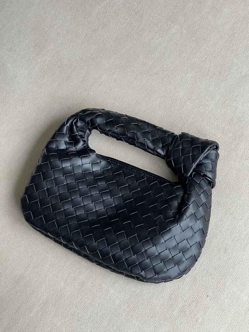 Woven Vegan Leather Shoulder Bag For Everyday Professional Style