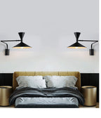 Lampada da parete NovaSwing, braccio orientabile, con spina e paralume satinato