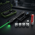 Laserpointer med høj effekt, USB-genopladelig, grøn stråle på 2.000 meter