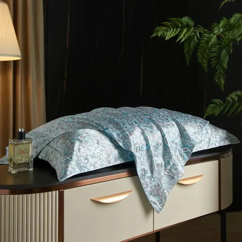 Mulberry Silk Pillowcase for Luxurious Sleep - Fioriscas