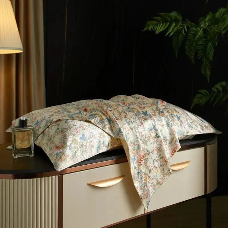 Mulberry Silk Pillowcase for Luxurious Sleep - Fioriscas