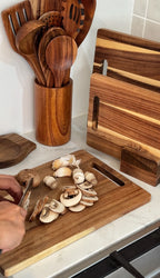 9-Piece Natural Teak Cooking Utensil Set | Fioriscas