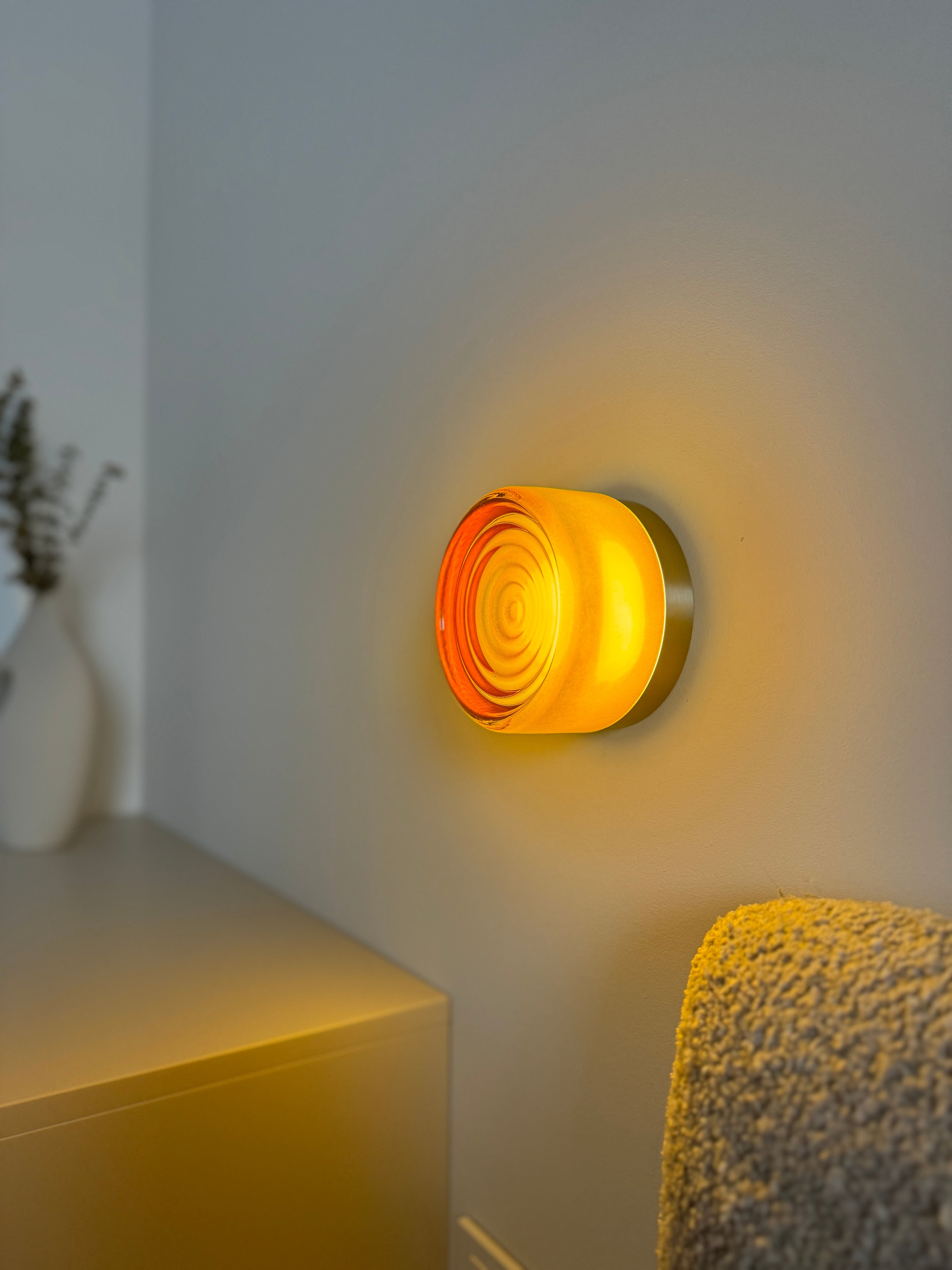 Nástěnné svítidlo Lunara LED, světlo nahoru a dolů, akrylové stínidlo