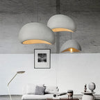 Závěsná lampa Cavelle Geometric s povrchem vzhledu cementu, 5 velikostí