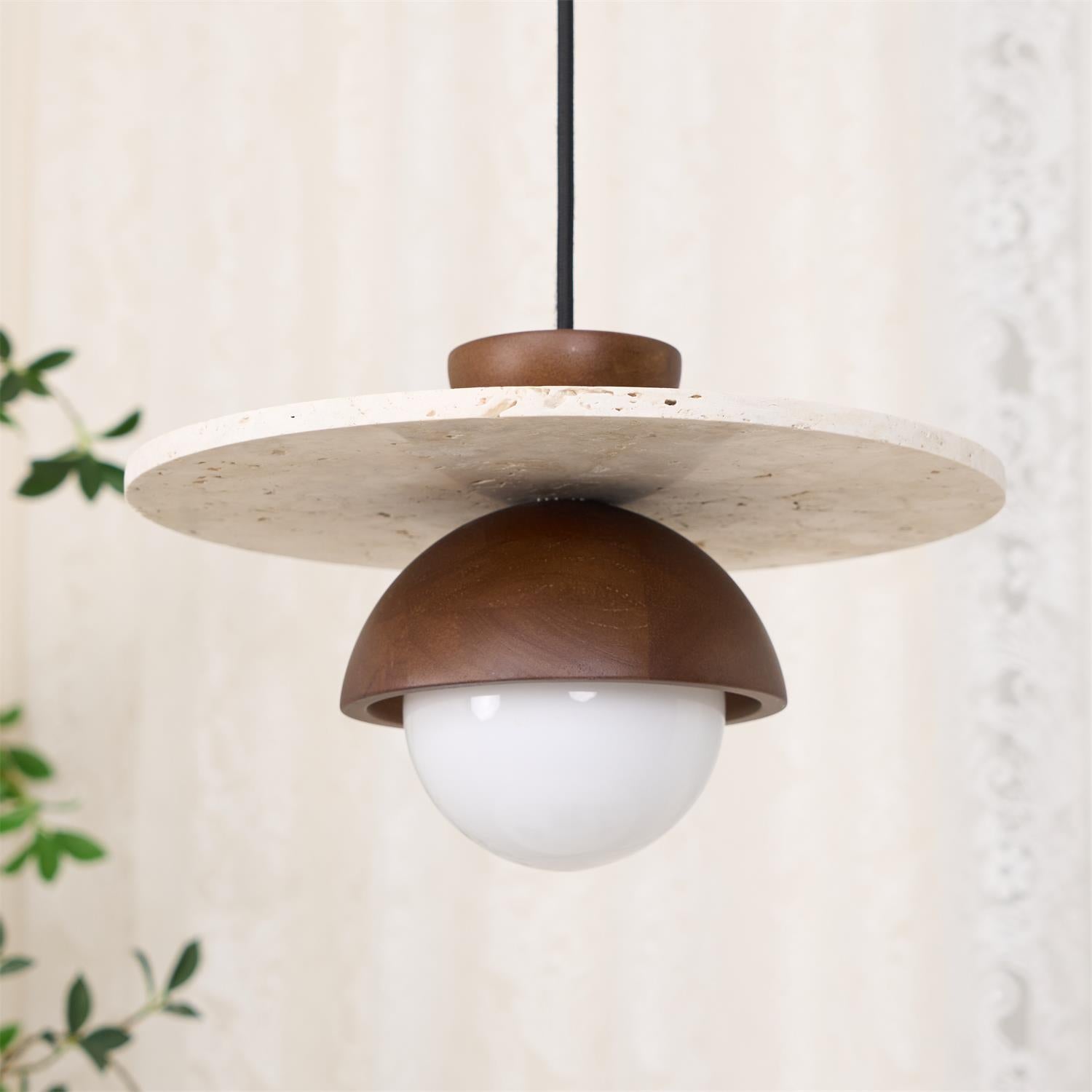 Lampada a sospensione Ritta con globo in vetro e travertino | Fioriscas