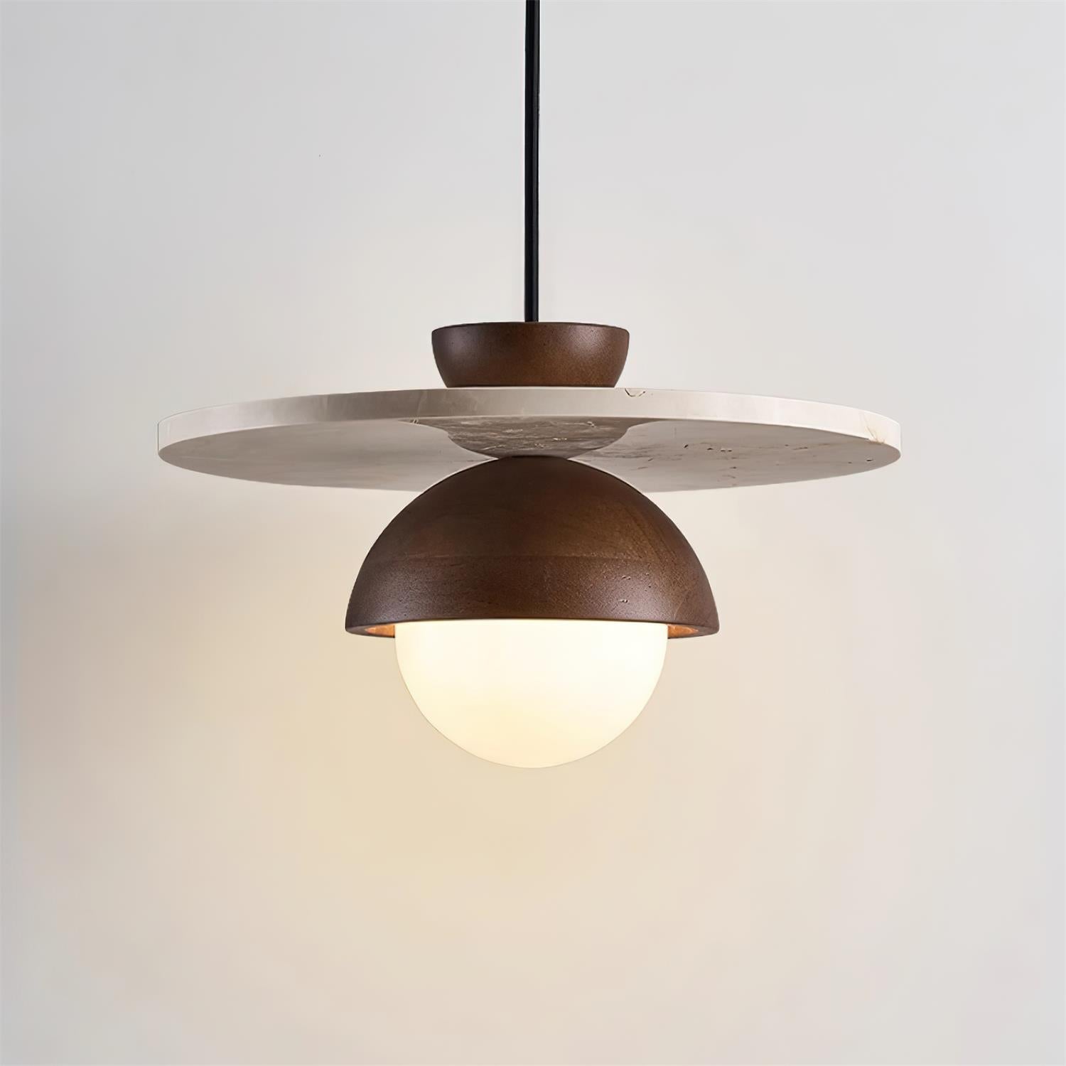 Lampada a sospensione Ritta con globo in vetro e travertino | Fioriscas