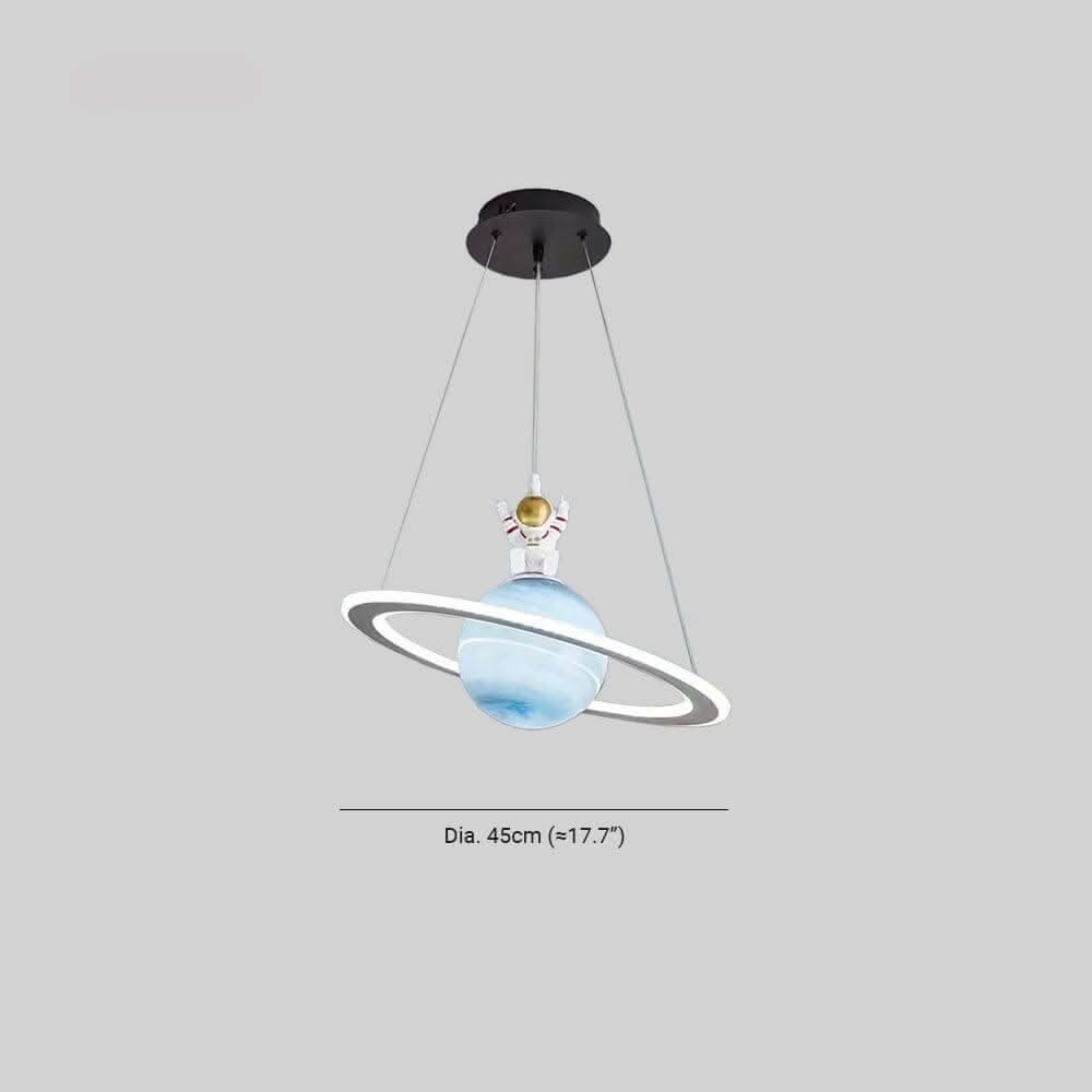 Fantasifull taklampa till barnrummet i planetdesign - Fioriscas
