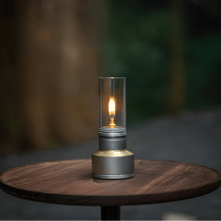 Portabel butanlampa med starkt och justerbart ljus - Fioriscas