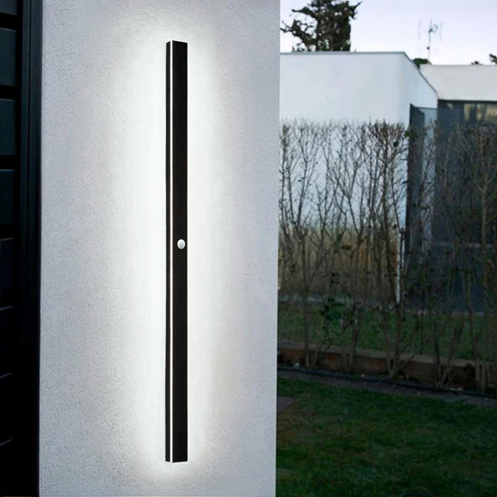 Applique murale noire élégante, luminaire LED Nyx pour murs extérieurs