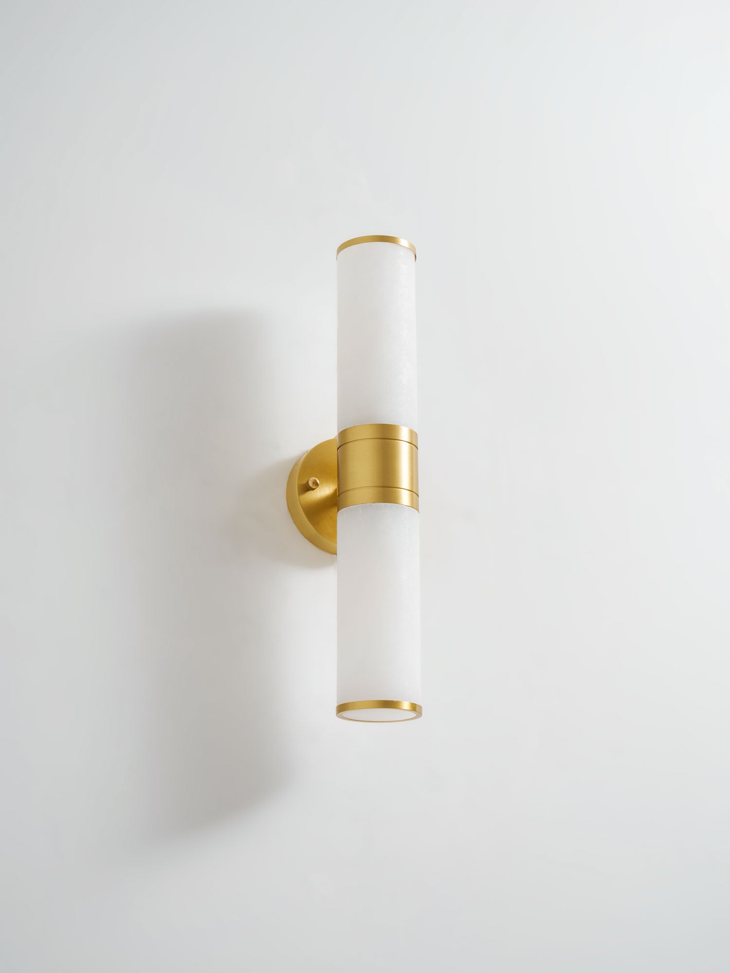 Applique murale minimaliste en albâtre Kaia | Fioriscas