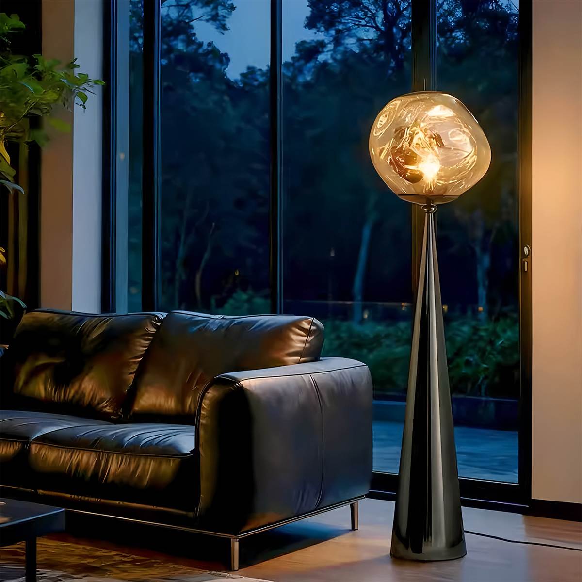 Lampa podłogowa LavaGlow z zniekształconym szklanym kloszem i stożkiem ze stali nierdzewnej