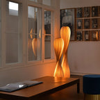 Stojací lampa Lumina Twist s uklidňujícím LED světlem do obývacího pokoje a ložnice | Fioriscas