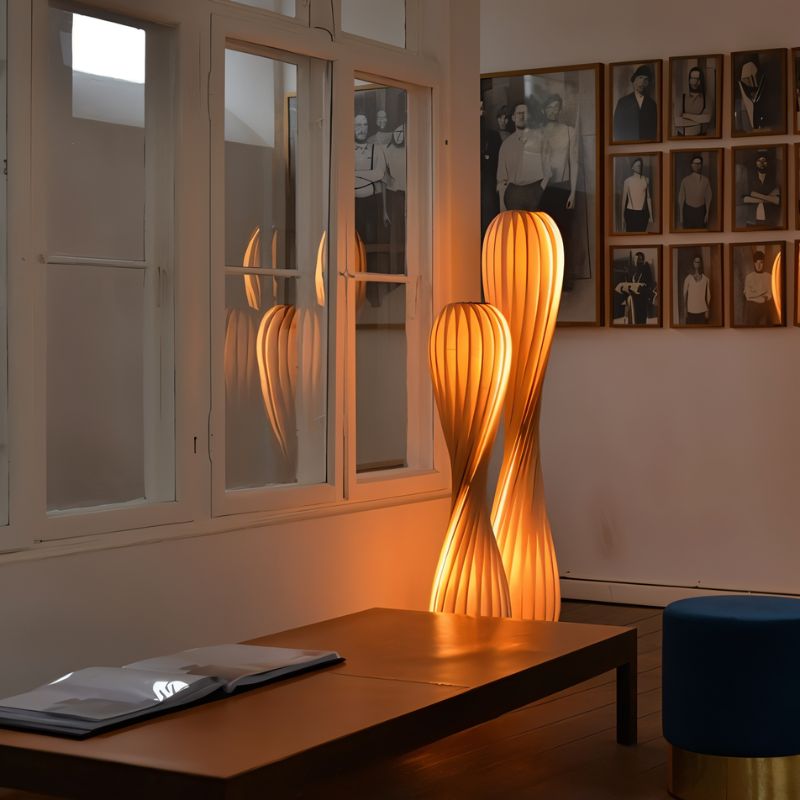 Stojací lampa Lumina Twist s uklidňujícím LED světlem do obývacího pokoje a ložnice | Fioriscas