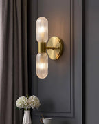 Evania Messing- und strukturiertes Glas Doppel-Wandleuchte | Fioriscas