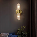 Evania Messing- und strukturiertes Glas Doppel-Wandleuchte | Fioriscas