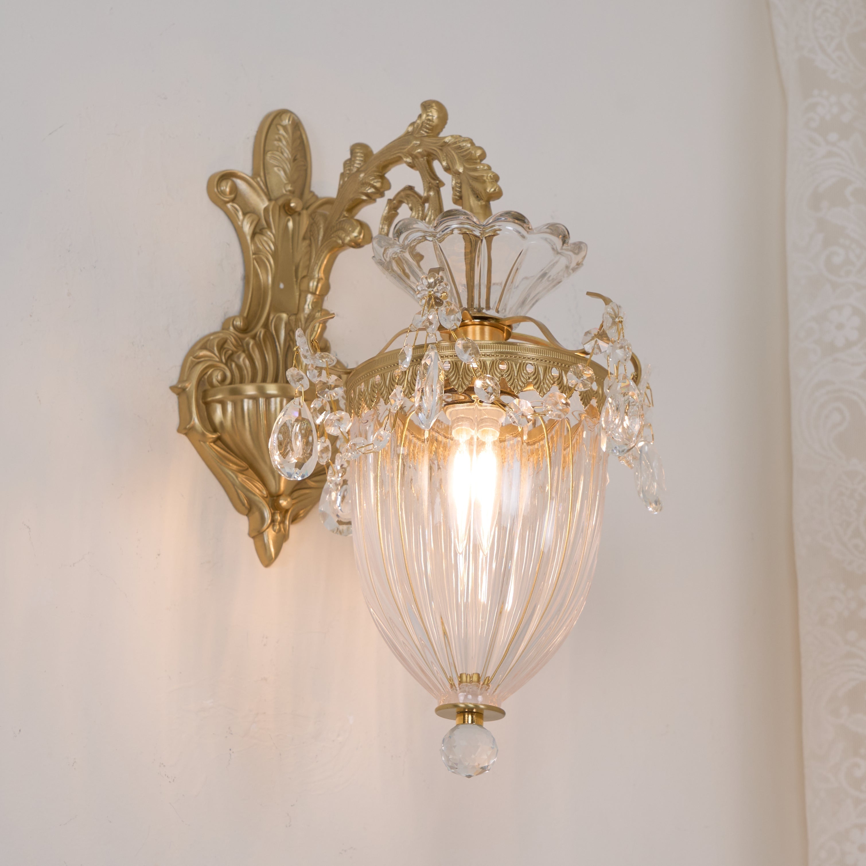 Elosia Gouden Dubbele Wandlamp | Fioriscas