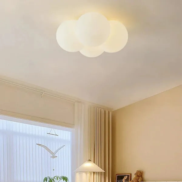 Lumenora Halo LED-loftlampe, tretonet lys til rolige rum