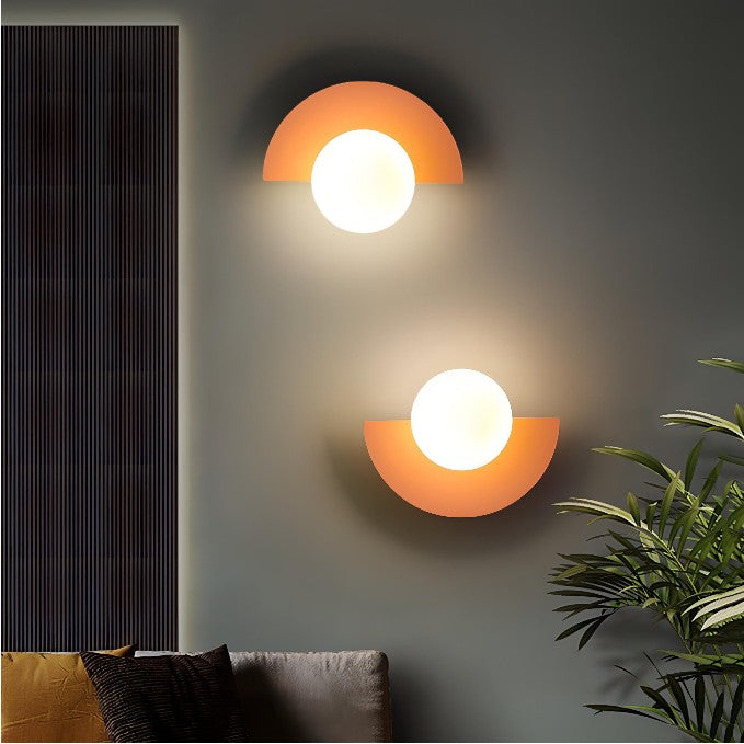 Applique da parete LED semicircolare NovaArc, stile nordico, cinque finiture