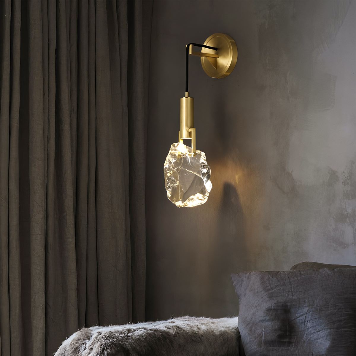 Aurelia Crystal Halo LED Wall Lamp With Gold Finish Frame