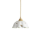 Lampada a sospensione con paralume in ceramica a petali dipinti a mano con farfalle, fascino vintage | Fioriscas