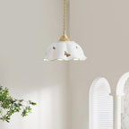 Lampada a sospensione con paralume in ceramica a petali dipinti a mano con farfalle, fascino vintage | Fioriscas
