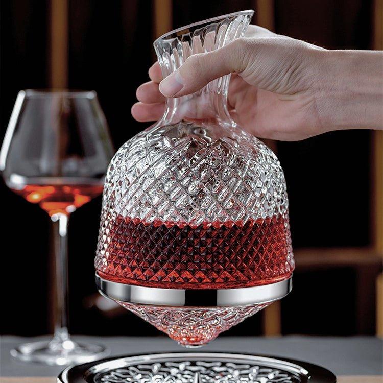 Křišťálová karafa na víno Aurelia vyrobená ručním foukáním s 360° otočným aerátorem