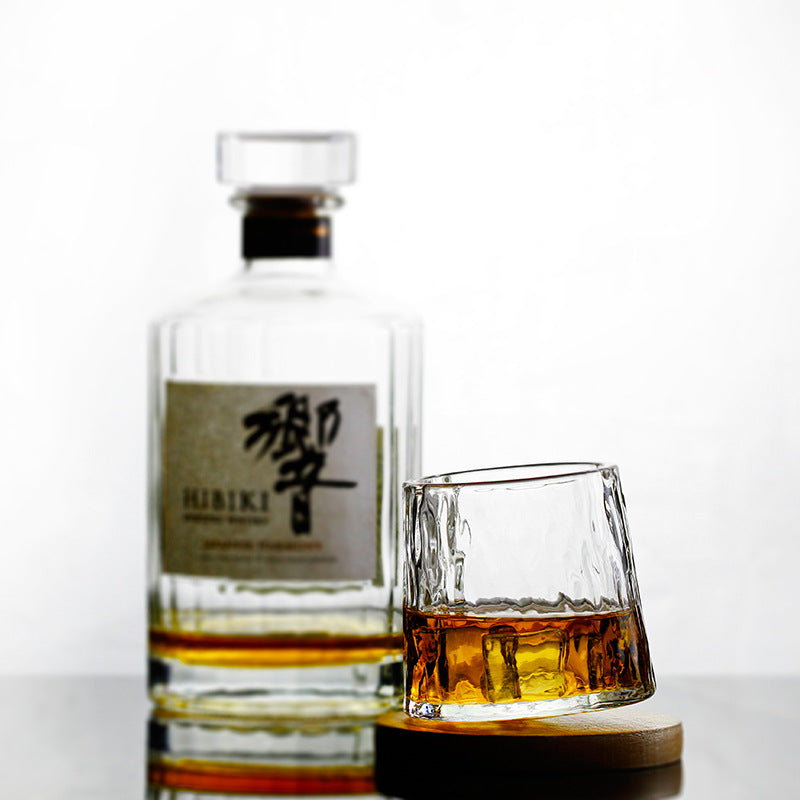 Kiyomi Hand-Etched Crystal Whisky Glass in Wooden Gift Box