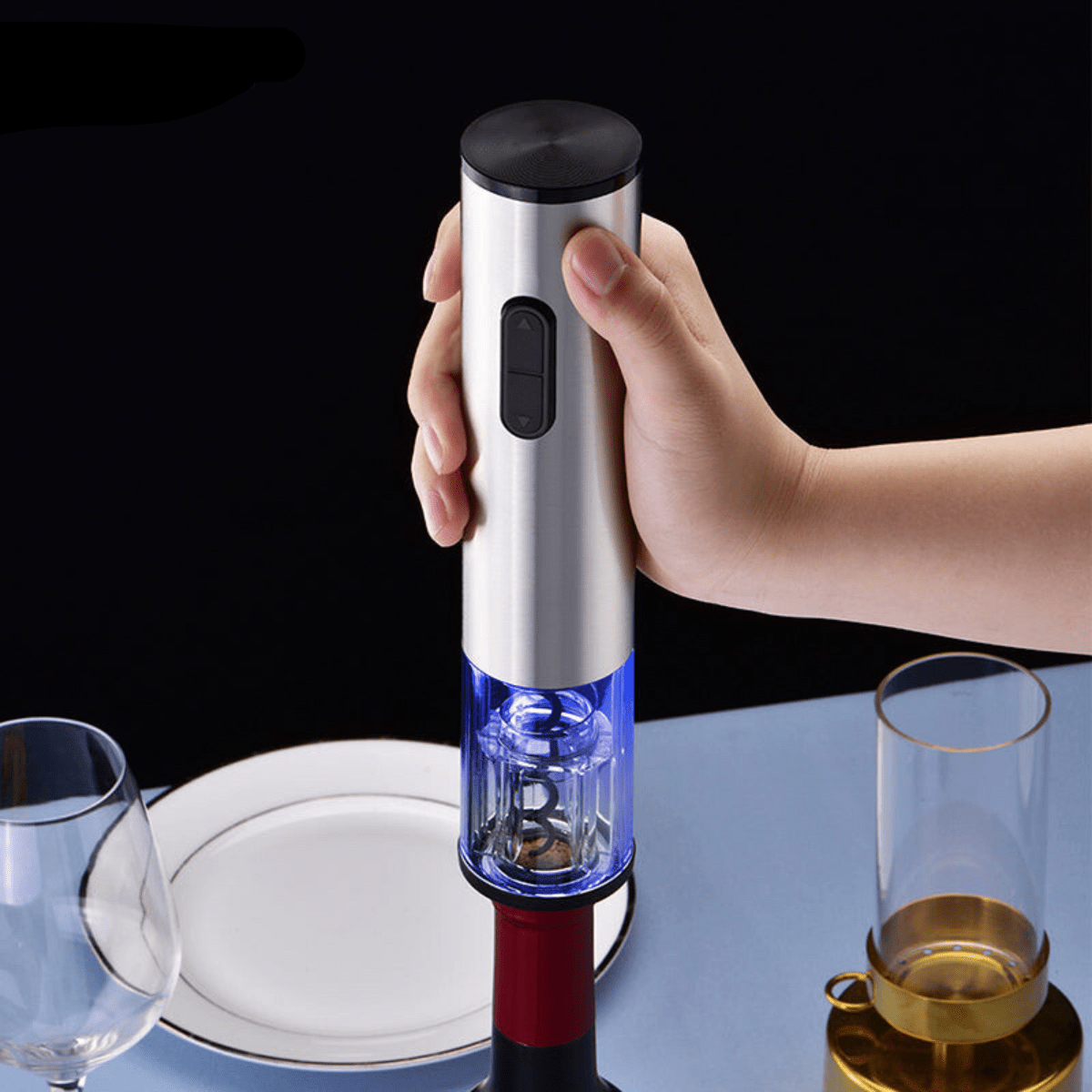 4-in-1 electric wine opener - corkscrew with pourer, foil cutter & vacuum stopper for effortless wine enjoyment - Fioriscas