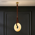 Lampada a sospensione Étoile con anello in alabastro e cinturini in pelle stile scandinavo | Fioriscas