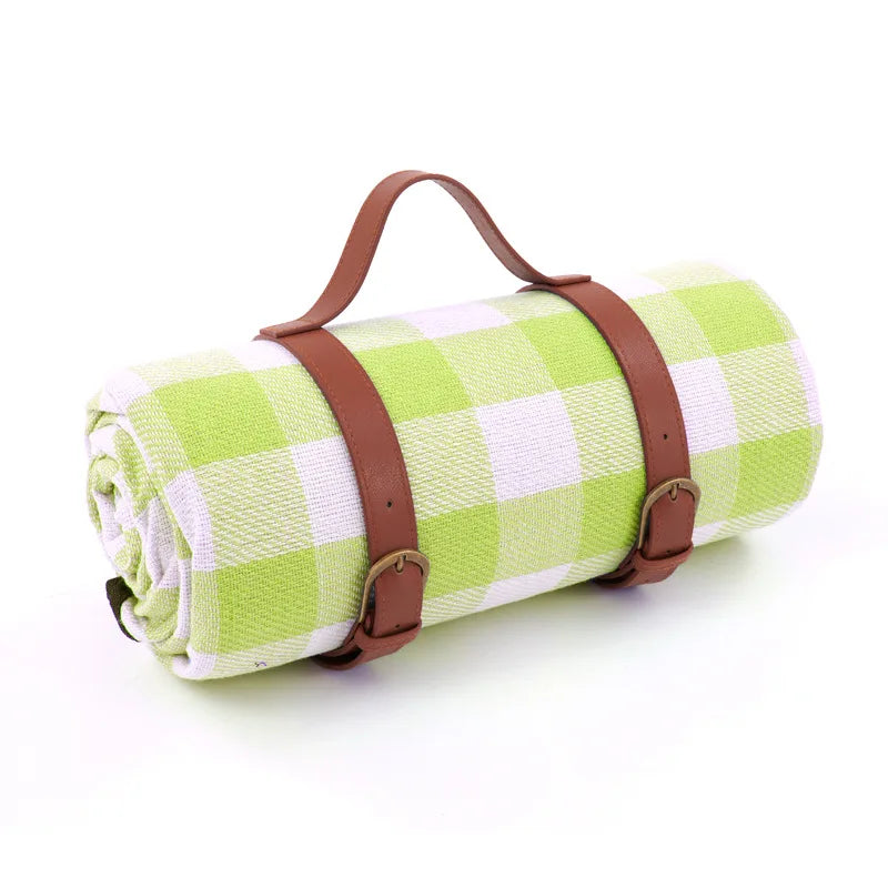 Waterproof Foldable Picnic Blanket For Camping And Beach Trips | Fioriscas