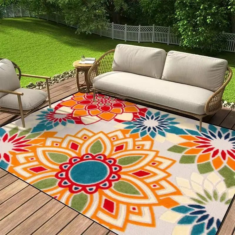 Elegant blommig utomhusmatta för terrasser, halkfri design och komfort i alla väder - Fioriscas