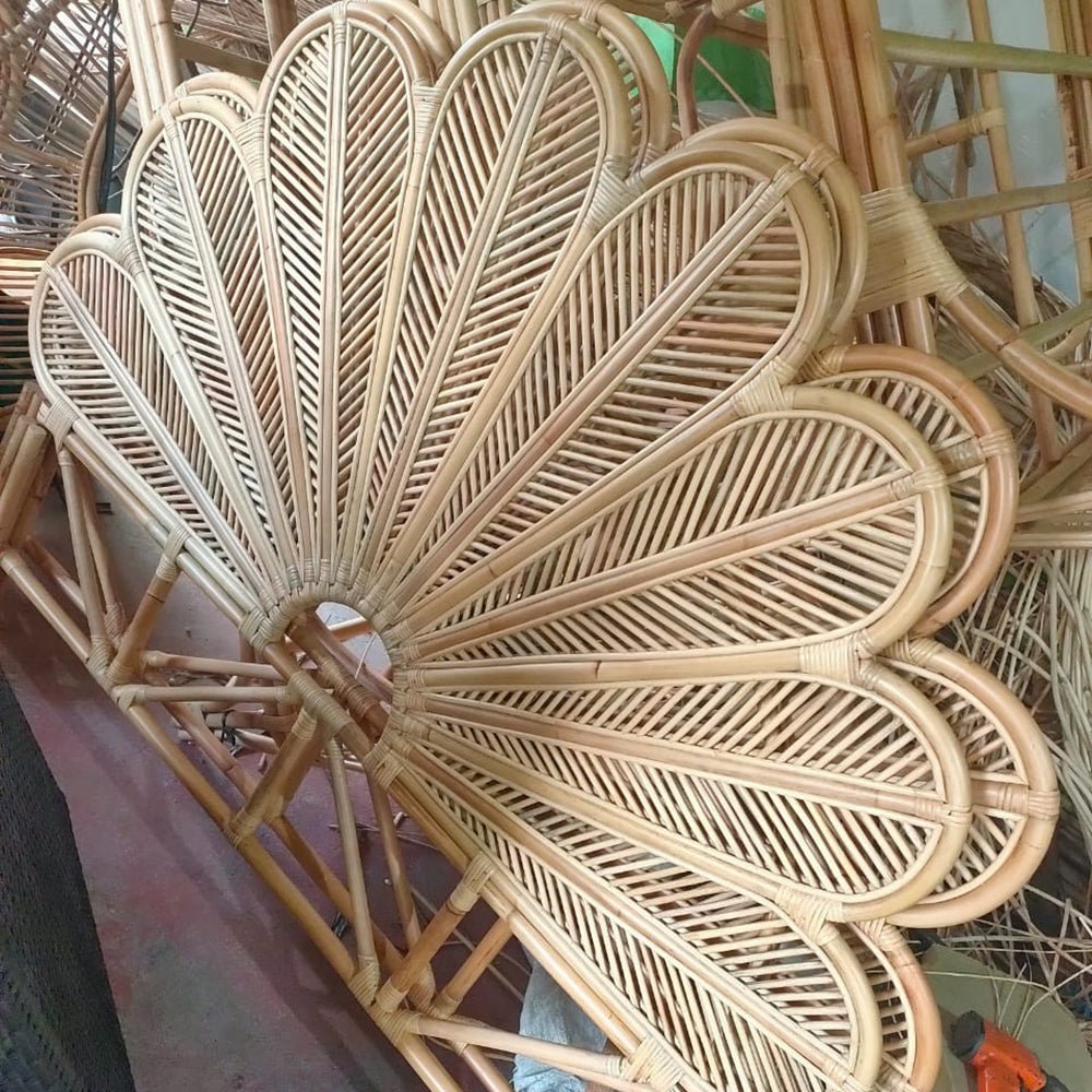 Handmade Wicker Headboard with Floral Pattern - Fioriscas
