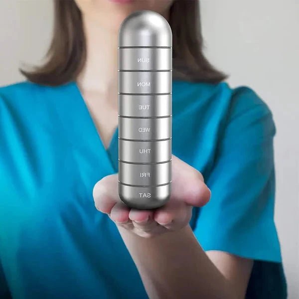 Waterproof 7-Day Aluminum Pill Organizer with Large Compartments - Fioriscas