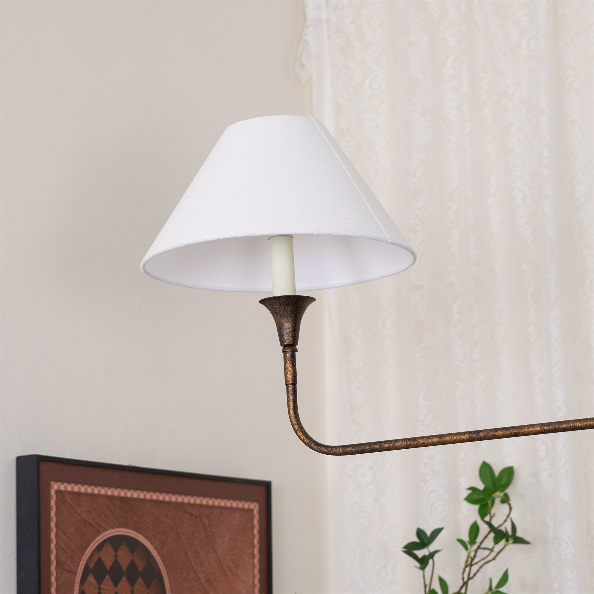 Lampadario lineare moderno LED Norli in metallo per soggiorno e camera da letto | Fioriscas