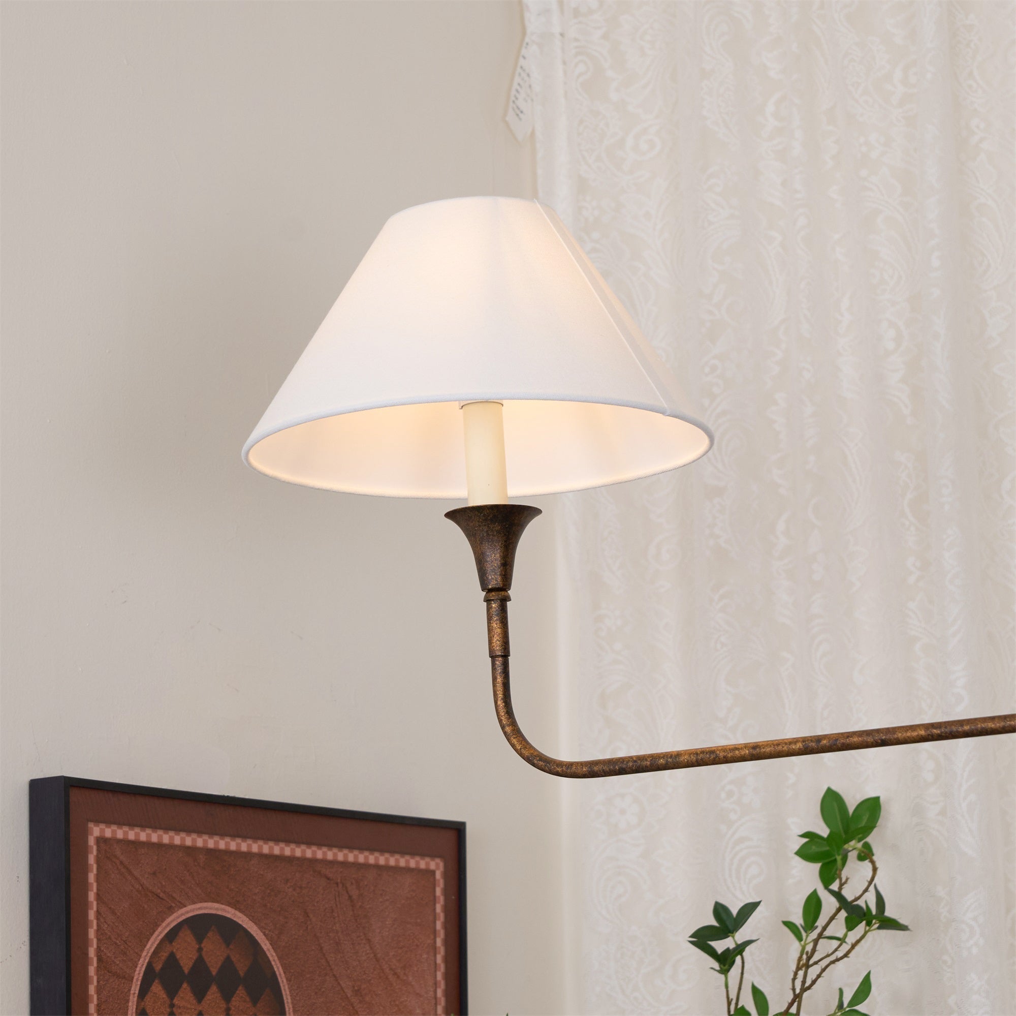 Lampadario lineare moderno LED Norli in metallo per soggiorno e camera da letto | Fioriscas