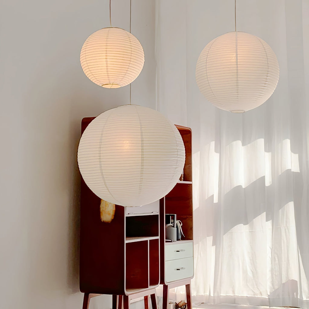 Lumiera rund papperslykta, pendellampa med sladd, vit tråd, japanskinspirerad modernist