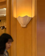 Ysola White Plaster Shell Wall Lamp | Fioriscas