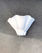 Ysola White Plaster Shell Wall Lamp | Fioriscas