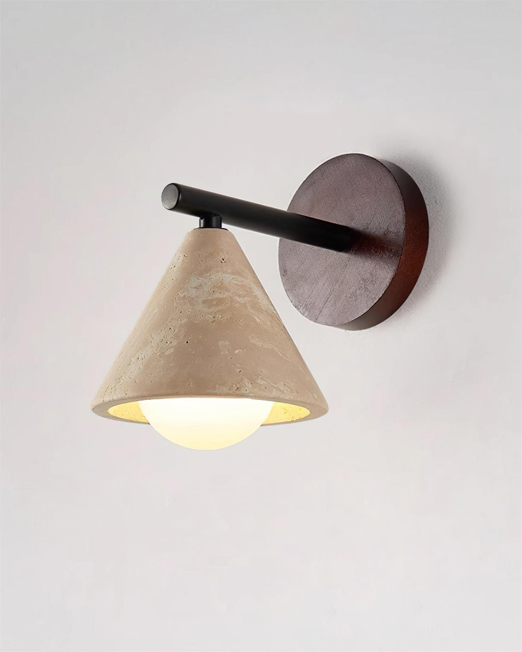 Riita nástěnná lampa trojúhelníkový kuželovitý travertin | Fioriscas