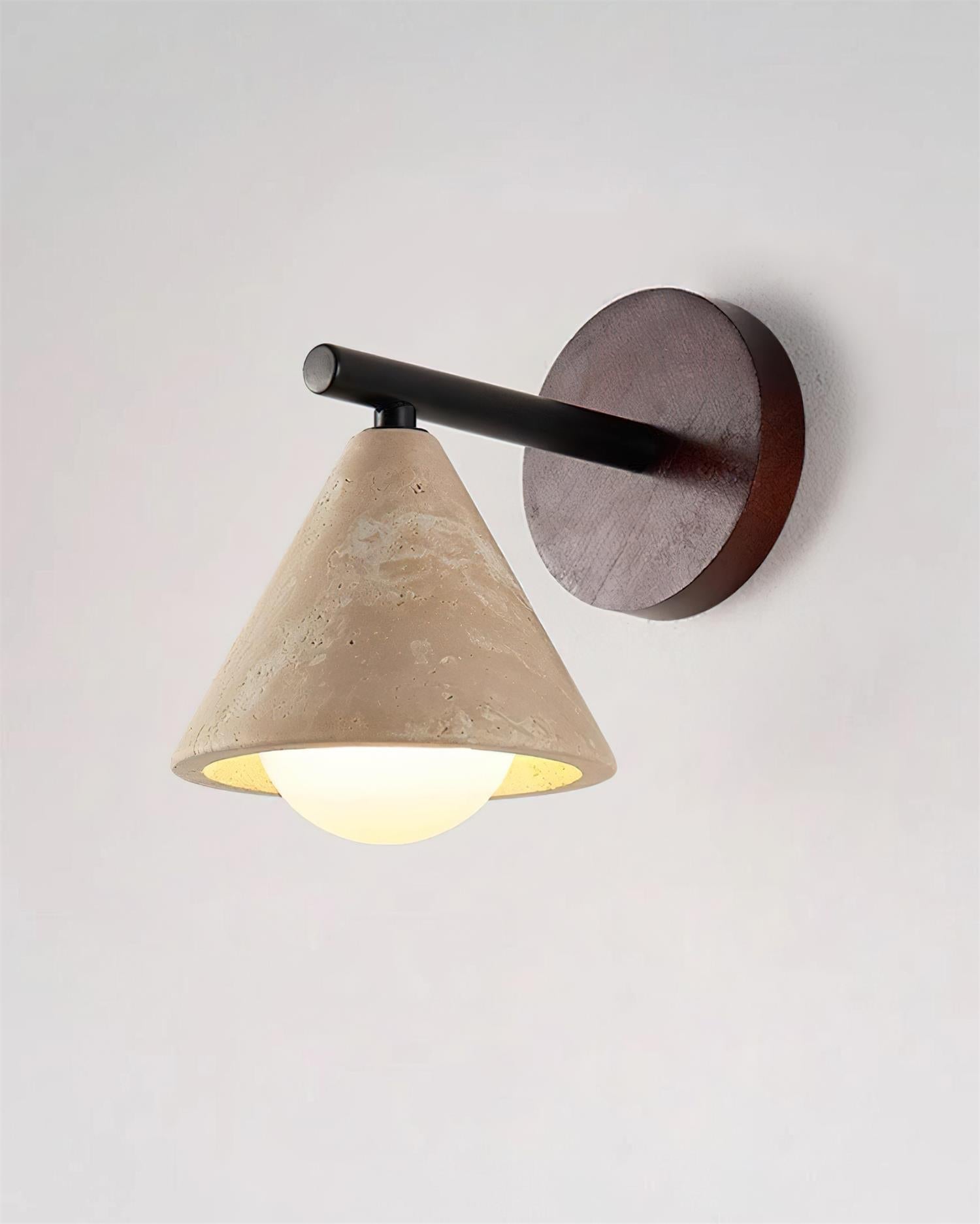 Riita nástěnná lampa trojúhelníkový kuželovitý travertin | Fioriscas
