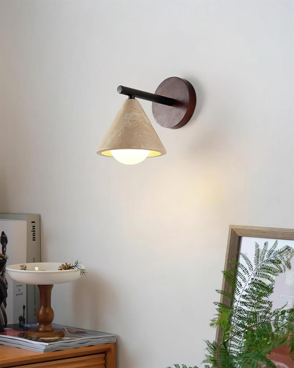 Riita nástěnná lampa trojúhelníkový kuželovitý travertin | Fioriscas