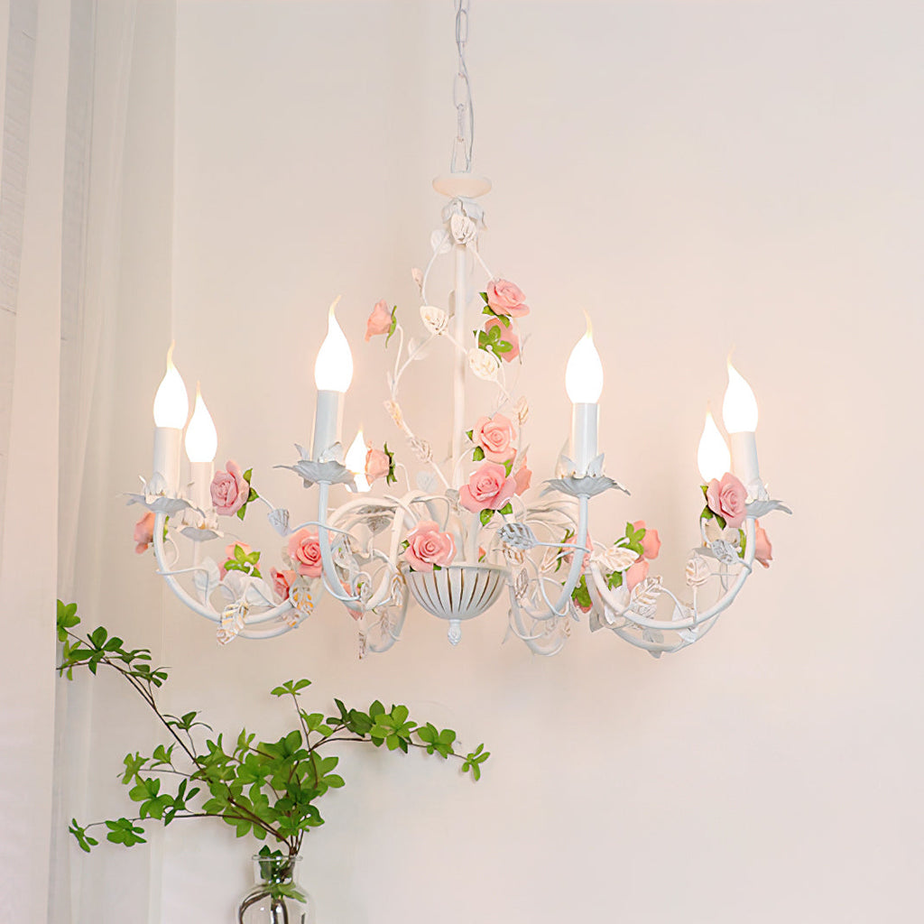 Evelisse Vintage White Chandelier - Neutralighting