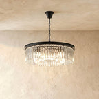 Lampadario Lumiere Crystal Halo che emana fascino hollywoodiano in nero o oro