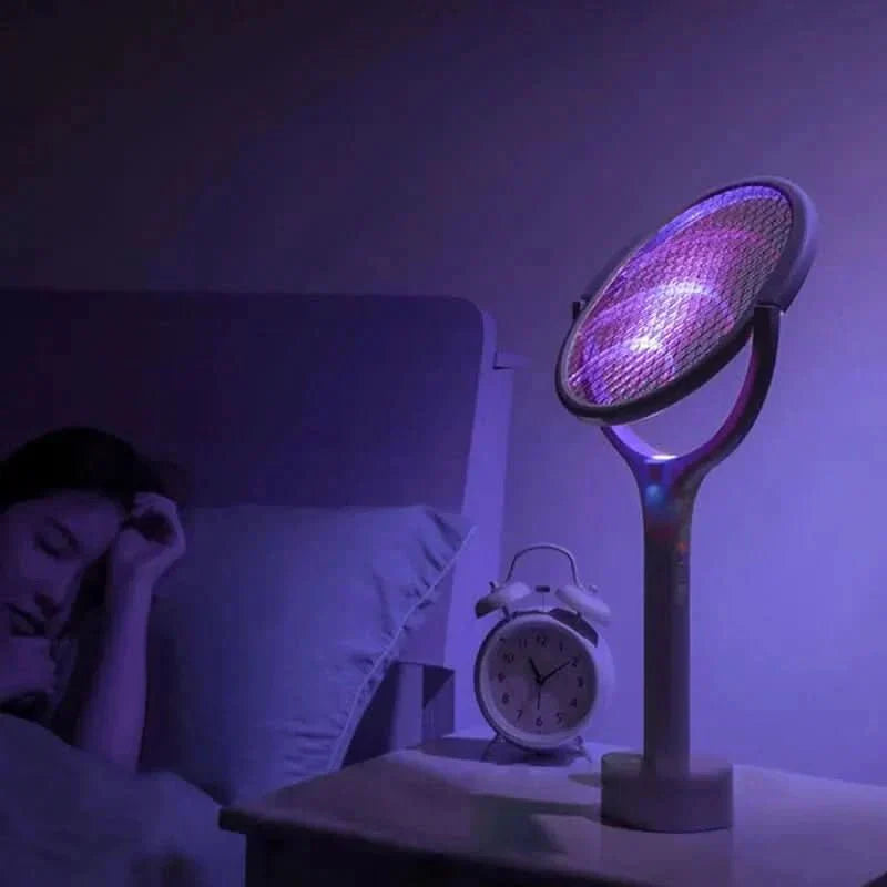 5-in-1 mosquito repellent with insect swatter & LED lamp - Fioriscas