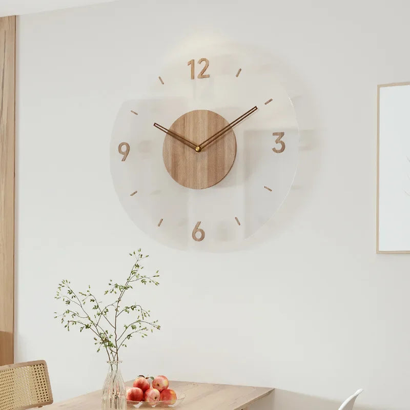 Holzwanduhr „Aeron“ im skandinavisch-minimalistischen Stil, geräuschloses Quarzwerk